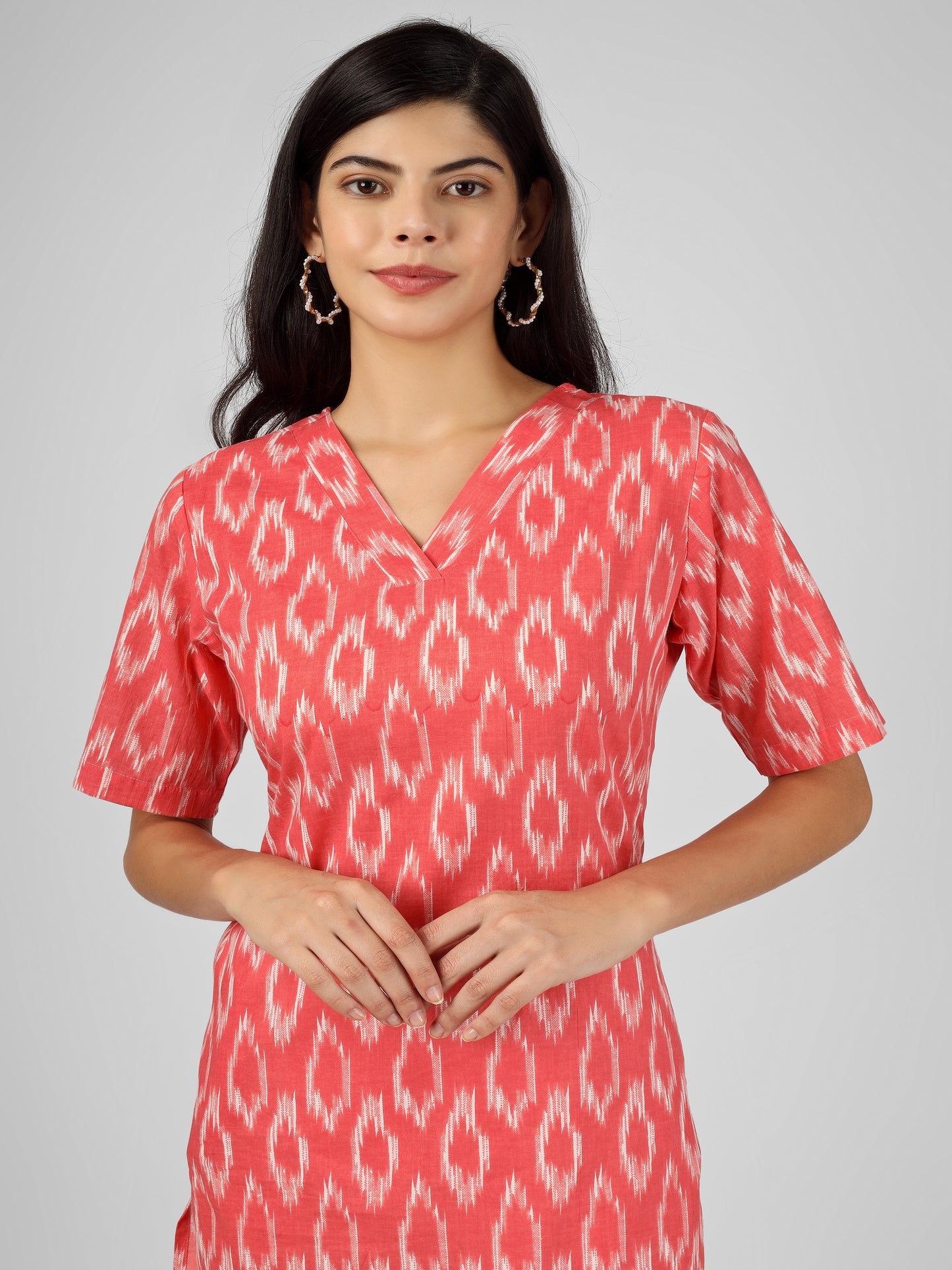 Women's Pink Ikat Printed Cotton Straight Kurta with pocket