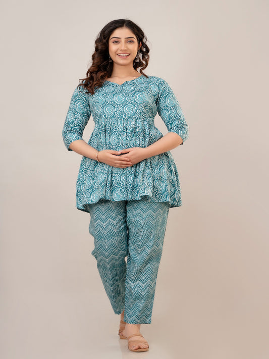 Women's Teal Paisley printed maternity top and pant set